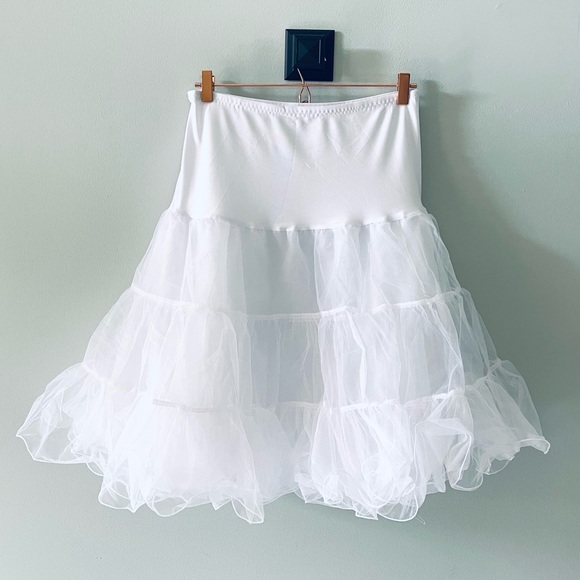 Crinoline 3-Tiered Layered Tulle Slip Skirt Petticoat - Picture 3 of 4